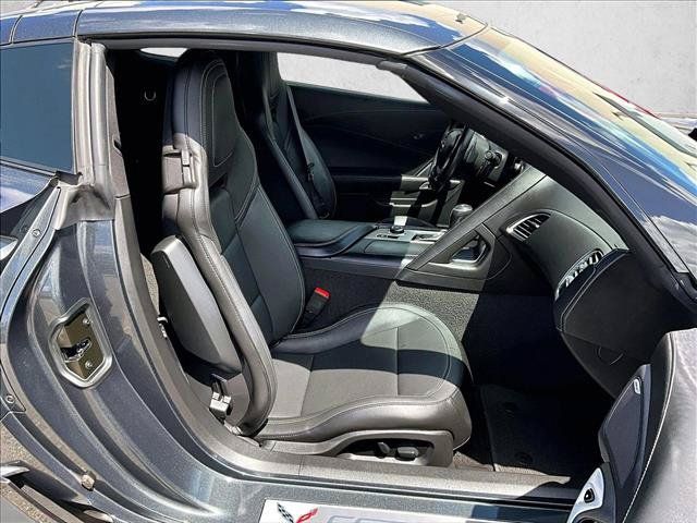 Used 2018 Chevrolet Corvette Z06 RWD image 9
