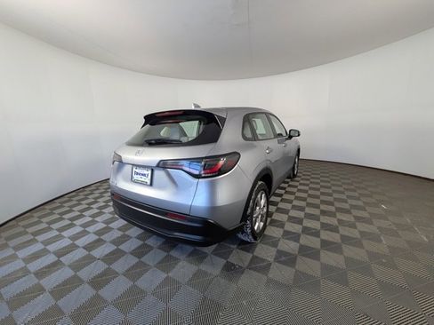Certified 2023 Honda HR-V LX image 6