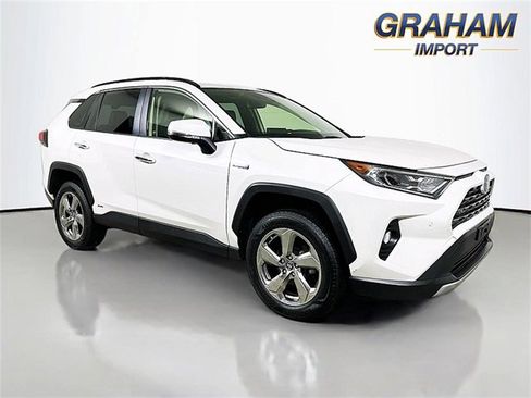 Used 2019 Toyota RAV4 Limited image 1