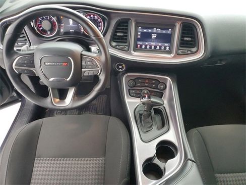 Used 2019 Dodge Challenger R/T w/ Driver Convenience Group image 12