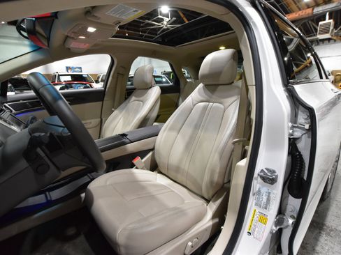 Used 2016 Lincoln MKZ AWD w/ Equipment Group 300A Reserve image 40