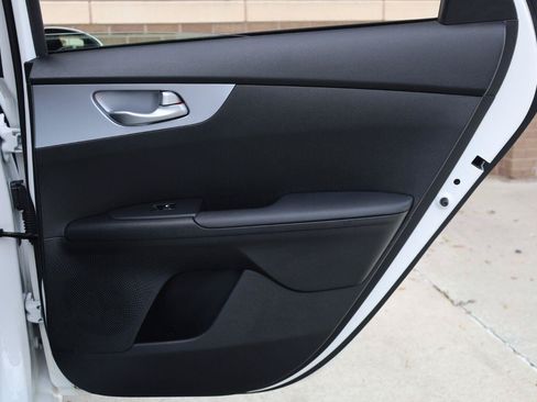 Used 2024 Kia Forte LXS FWD image 20
