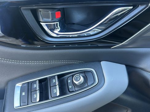 Used 2021 Subaru Outback Limited image 16