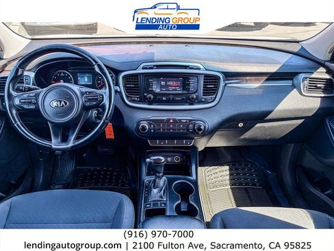 Used 2016 Kia Sorento FWD w/ LX Convenience Package image 11