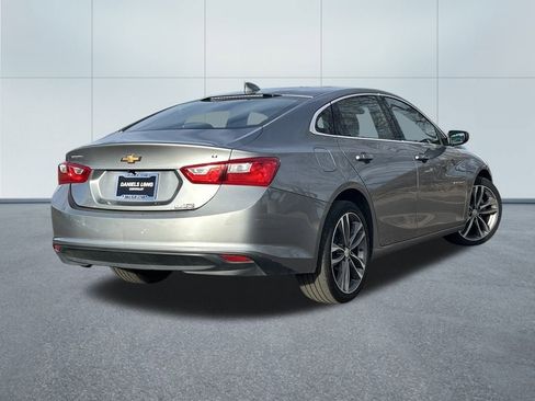 Used 2023 Chevrolet Malibu LT image 2
