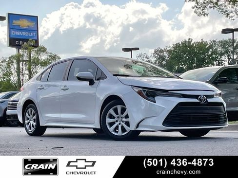 Used 2024 Toyota Corolla LE FWD image 1