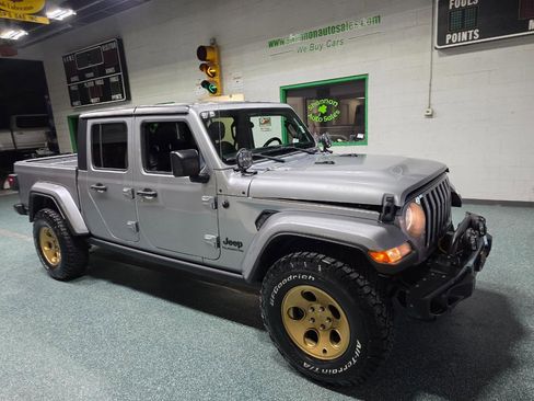 Used 2020 Jeep Gladiator Sport w/ Quick Order Package 24S AWD/4WD image 4