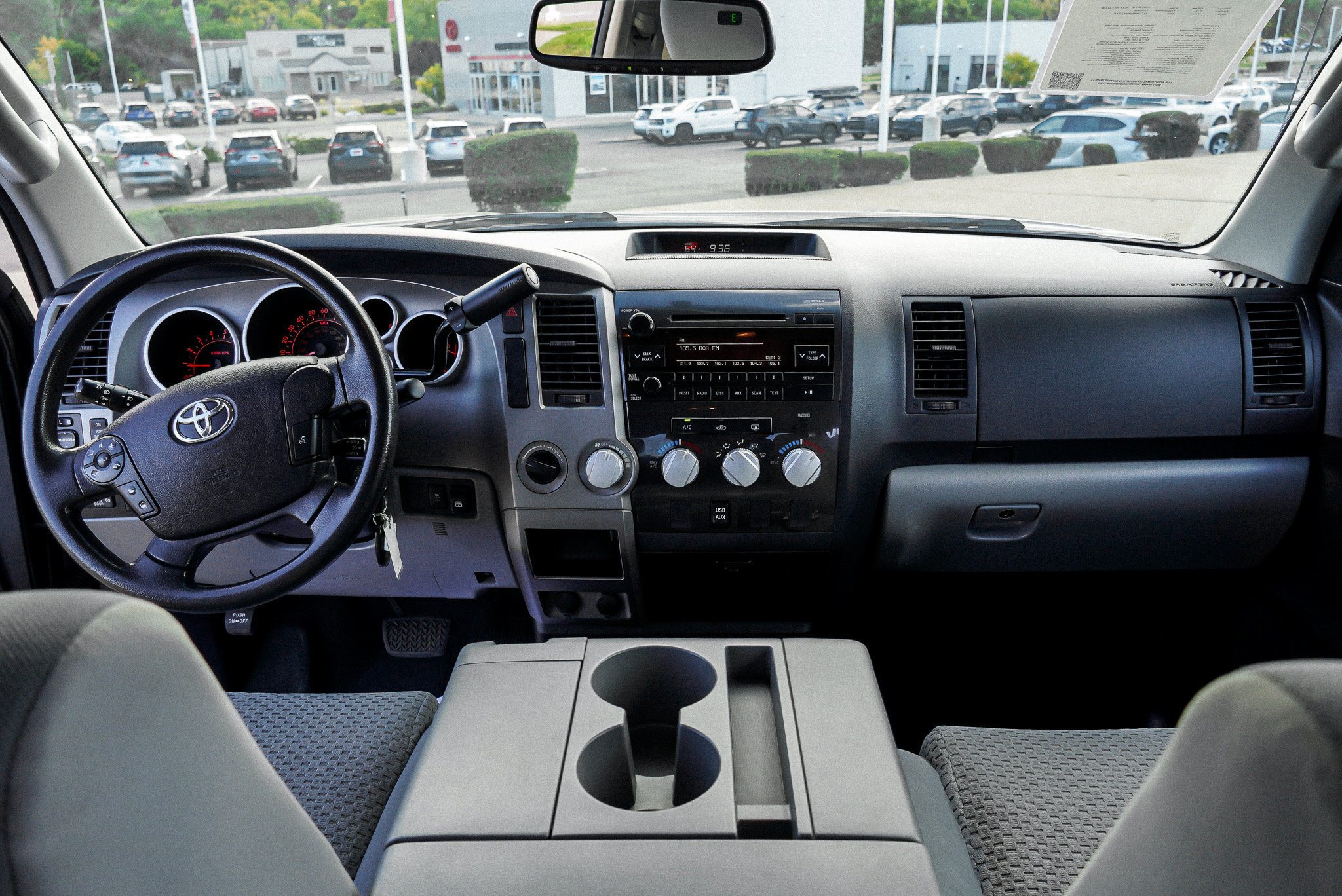 Used 2013 Toyota Tundra 4x4 CrewMax w/ Tow Pkg image 31