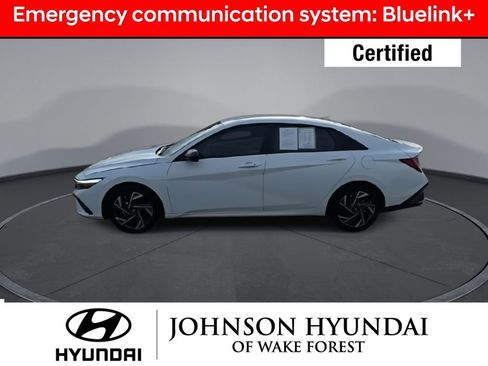 Certified 2025 Hyundai Elantra SEL image 5