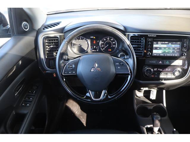 Used 2016 Mitsubishi Outlander SE AWD/4WD image 8