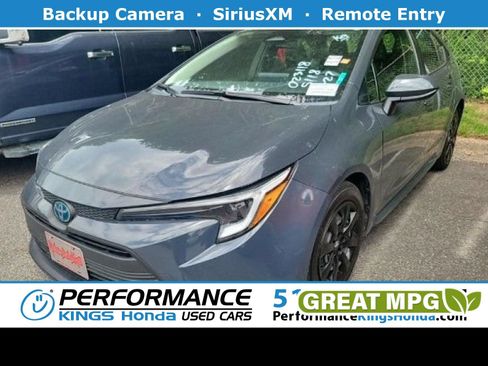 Used 2023 Toyota Corolla LE FWD image 1