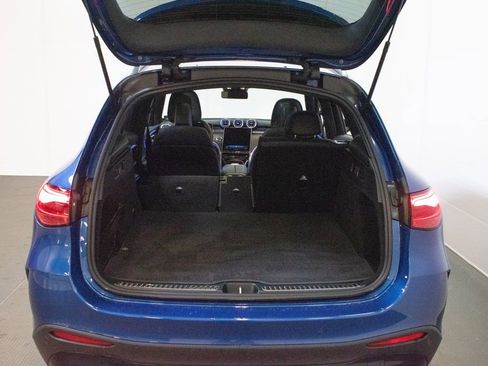 Used 2023 Mercedes-Benz GLC 300 4MATIC image 26