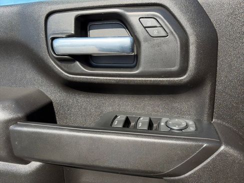 Used 2023 Chevrolet Silverado 2500 Custom w/ Gooseneck/5TH Wheel Package image 20