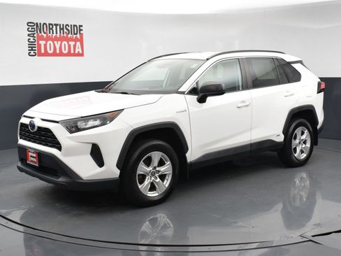 Used 2021 Toyota RAV4 LE AWD/4WD image 8