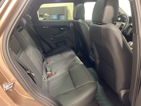 Used 2026 Land Rover Range Rover Evoque Dynamic SE AWD/4WD image 28