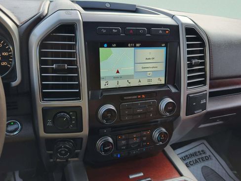 Used 2018 Ford F150 King Ranch w/ Equipment Group 601A Luxury AWD/4WD image 15