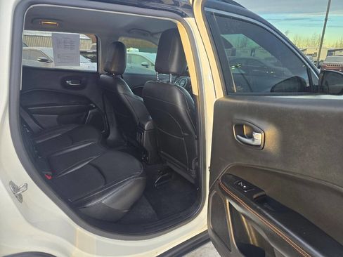 Used 2019 Jeep Compass Limited image 10