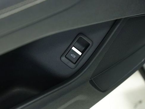 Used 2023 Audi Q4 e-tron Premium Plus w/ Premium Plus image 32