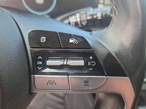 Used 2024 Hyundai Elantra SEL w/ Convenience Package FWD image 21