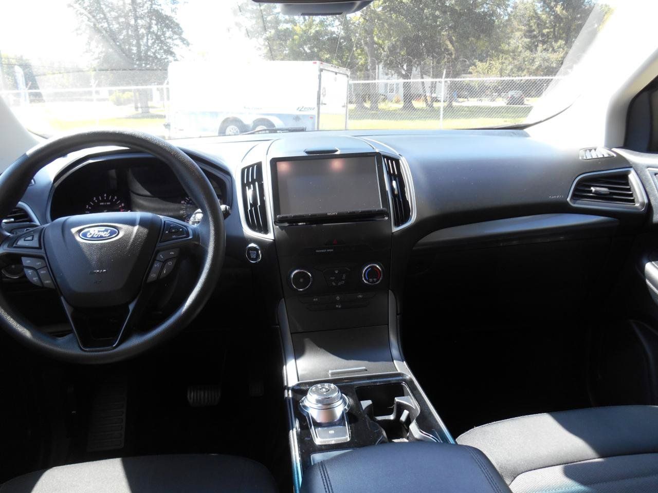 Used 2019 Ford Edge SE AWD/4WD image 6