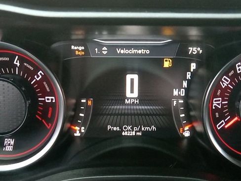 Used 2023 Dodge Challenger SXT image 12