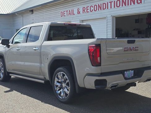 Used 2026 GMC Sierra 1500 Denali AWD/4WD image 5