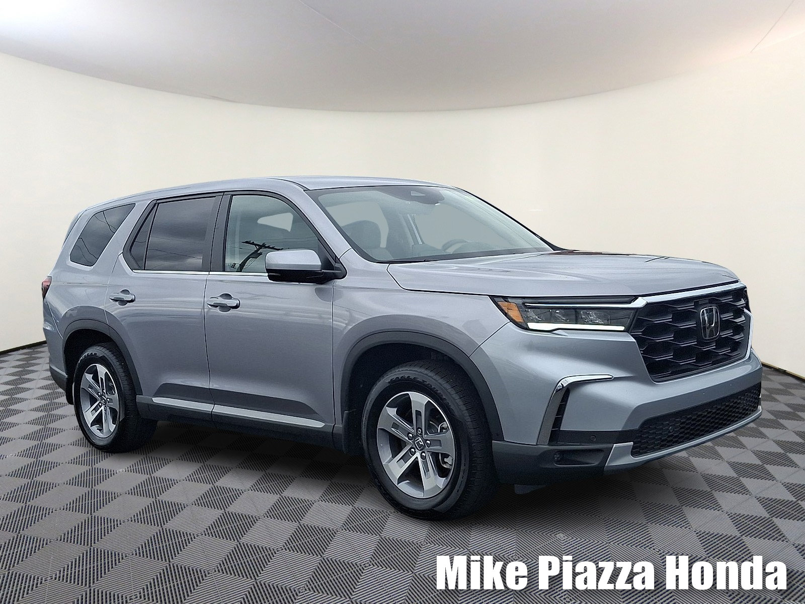 Used 2025 Honda Pilot EX-L image 1
