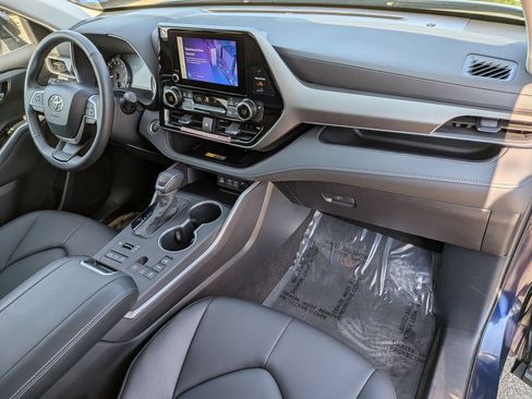 Used 2026 Toyota Highlander XLE AWD/4WD image 35
