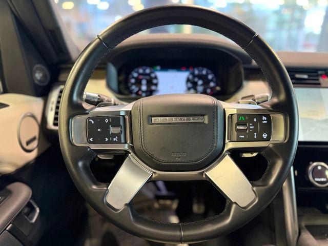Used 2021 Land Rover Discovery HSE R-Dynamic AWD/4WD image 25
