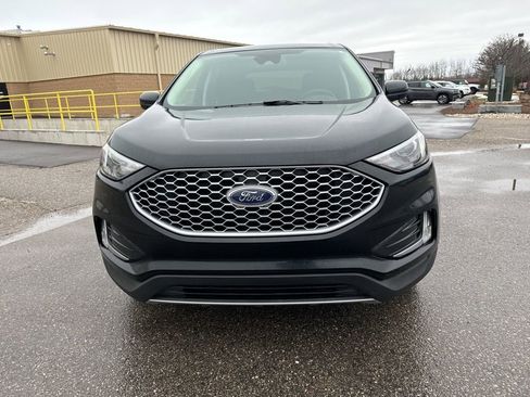 Used 2024 Ford Edge SEL w/ Convenience Package image 3