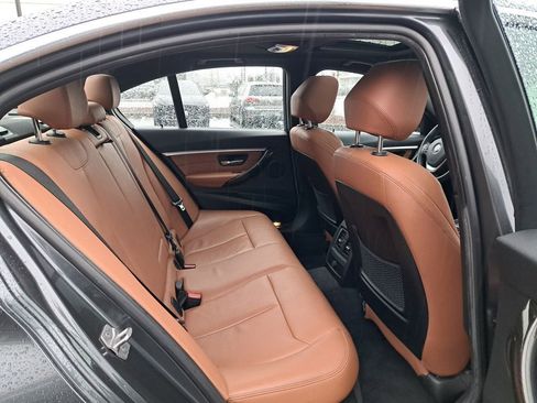 Used 2017 BMW 330i Sedan image 16