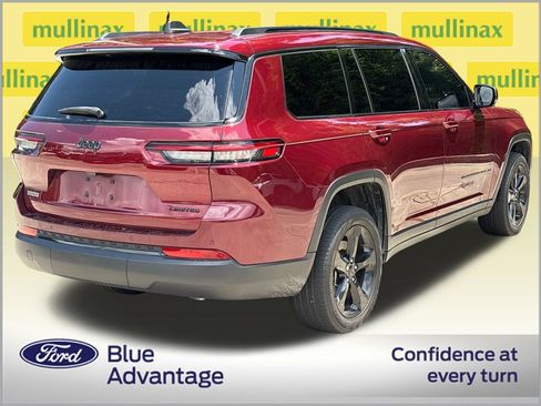 Used 2024 Jeep Grand Cherokee L Limited w/ Black Appearance Package RWD image 4