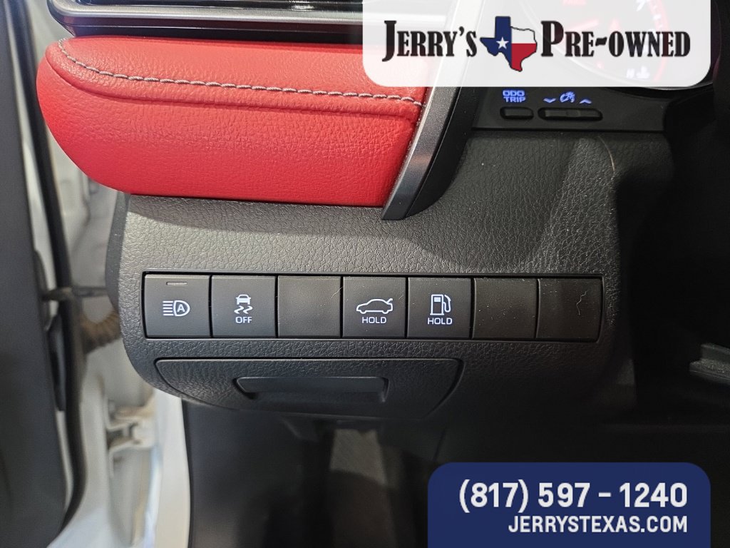 Used 2021 Toyota Camry XSE FWD image 13