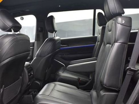 Certified 2023 Jeep Grand Cherokee L Overland image 8