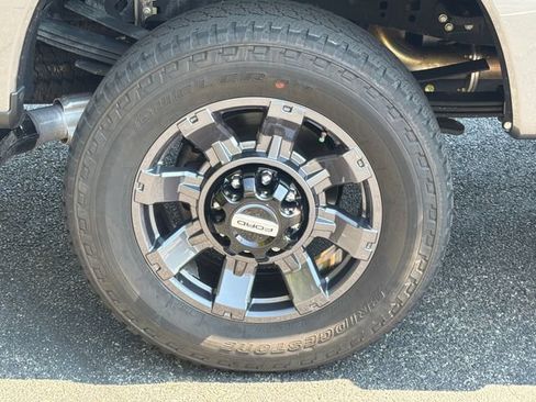 Used 2024 Ford F250 Lariat w/ Lariat Ultimate Package AWD/4WD image 19