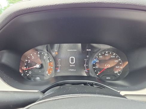 Used 2025 Jeep Compass Limited w/ Sun & Sound Group AWD/4WD image 19