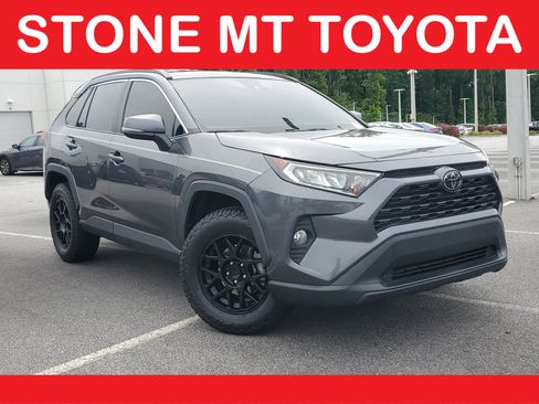 Used 2021 Toyota RAV4 XLE FWD image 1