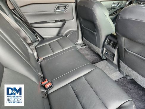 Used 2022 Nissan Rogue SL w/ SL Premium Package image 41