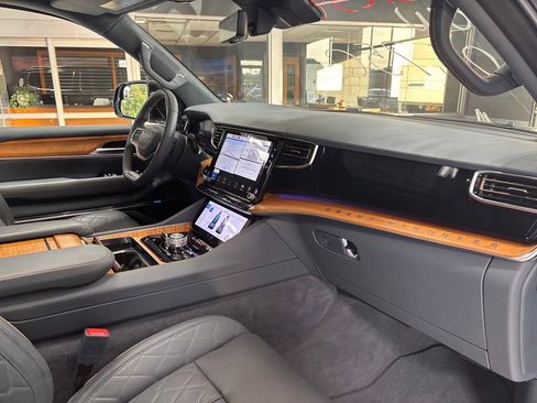 New 2024 Jeep Grand Wagoneer L Series III w/ Rear Seat Video Group 1 AWD/4WD image 26