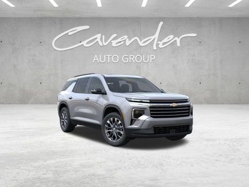 New 2026 Chevrolet Traverse LT w/ Sun and Wheel Package FWD image 1