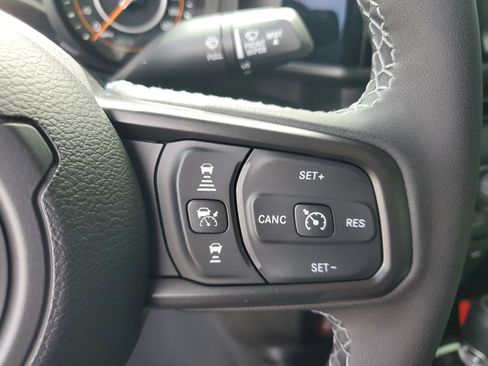 New 2026 Jeep Gladiator Rubicon w/ Safety Group AWD/4WD image 14