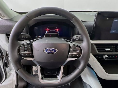 New 2026 Ford Explorer Platinum w/ LUX Leather Package image 8