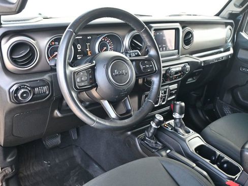Used 2018 Jeep Wrangler Unlimited Sport S AWD/4WD image 11