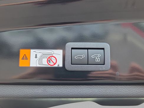 Certified 2026 Toyota Corolla Cross XLE w/ Convenience Package AWD/4WD image 10