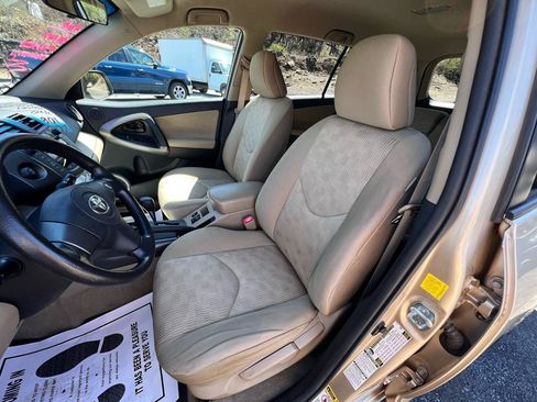Used 2011 Toyota RAV4 4WD w/ Base L4 Extra Value Pkg image 15