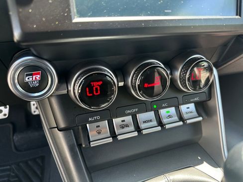Used 2024 Toyota GR86 Premium RWD image 24