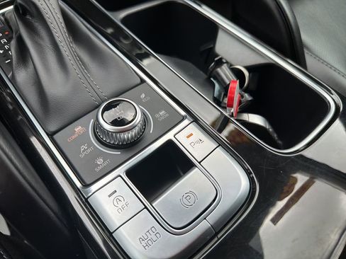 Used 2025 Kia Telluride S AWD/4WD image 19