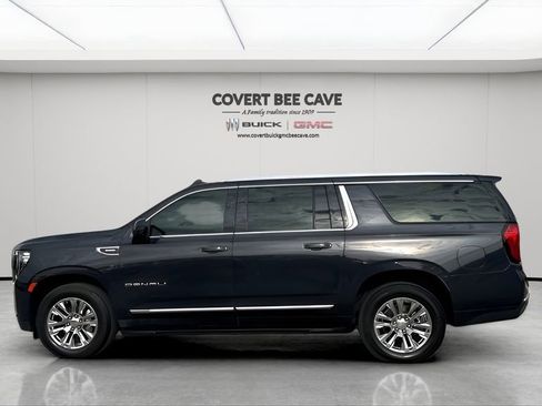 Certified 2023 GMC Yukon XL Denali image 5