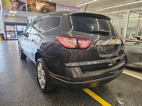 Used 2016 Chevrolet Traverse LT w/ Style and Technology Package FWD image 7