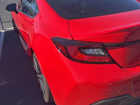 Certified 2025 Toyota GR86 Premium image 5